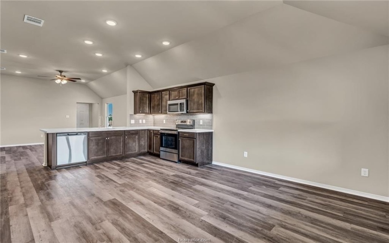 137 Cotton Cove, Snook, TX 77878, 3 Bedrooms Bedrooms, ,2 BathroomsBathrooms,Residential,For Sale,137 Cotton Cove,0,25010606