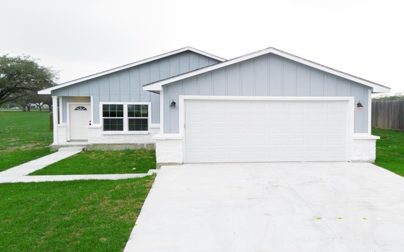 811 N Polk St, Beeville, TX 78102, 3 Habitaciones Habitaciones , ,2 BañosBaños,Residential,En Venta,811 N Polk St,0,113363