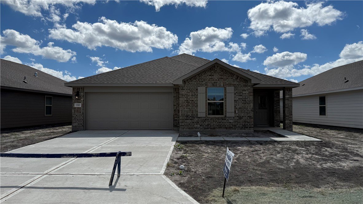 1313 Remys Street, Corpus Christi, TX 78415, 3 Habitaciones Habitaciones , ,2 BañosBaños,Residential,En Venta,1313 Remys Street,0,467028