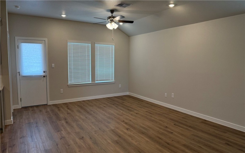 1313 Remys Street, Corpus Christi, TX 78415, 3 Habitaciones Habitaciones , ,2 BañosBaños,Residential,En Venta,1313 Remys Street,0,467028