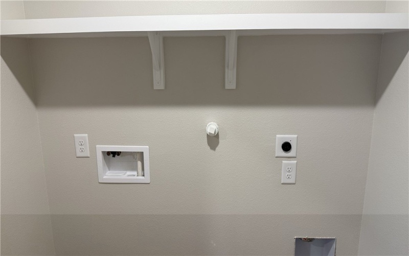 1309 Remys Street, Corpus Christi, TX 78415, 4 Habitaciones Habitaciones , ,2 BañosBaños,Residential,En Venta,1309 Remys Street,0,467051