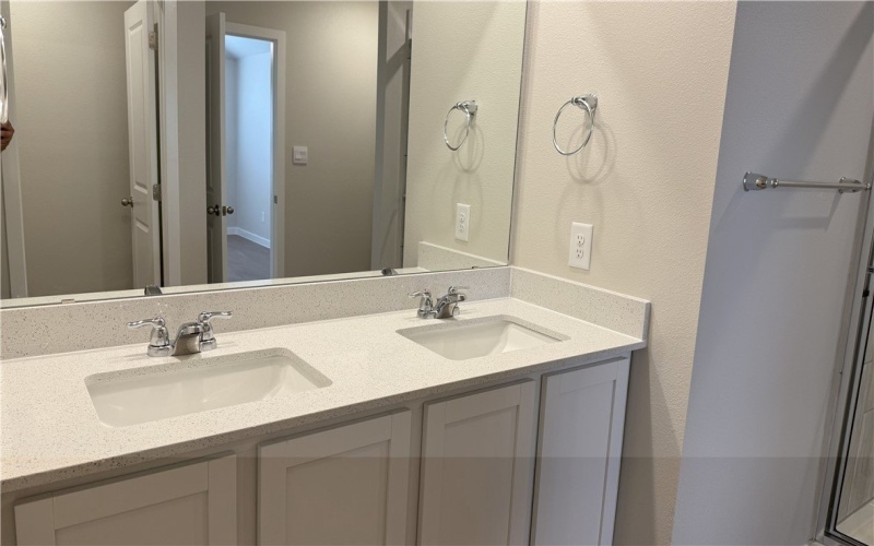 1309 Remys Street, Corpus Christi, TX 78415, 4 Habitaciones Habitaciones , ,2 BañosBaños,Residential,En Venta,1309 Remys Street,0,467051