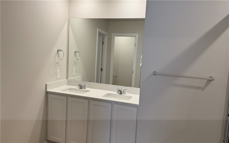 1309 Remys Street, Corpus Christi, TX 78415, 4 Habitaciones Habitaciones , ,2 BañosBaños,Residential,En Venta,1309 Remys Street,0,467051