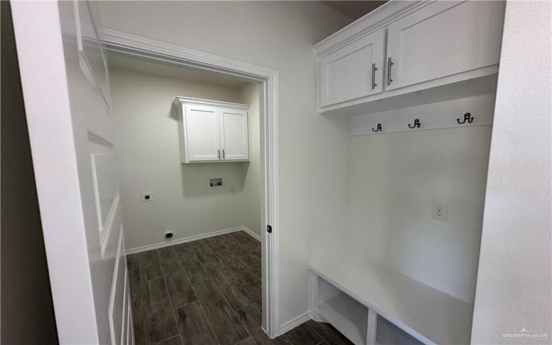 505 N Sophia Street, Elsa, TX 78543, 3 Bedrooms Bedrooms, ,2 BathroomsBathrooms,Residential,For Sale,505 N Sophia Street,0,485692