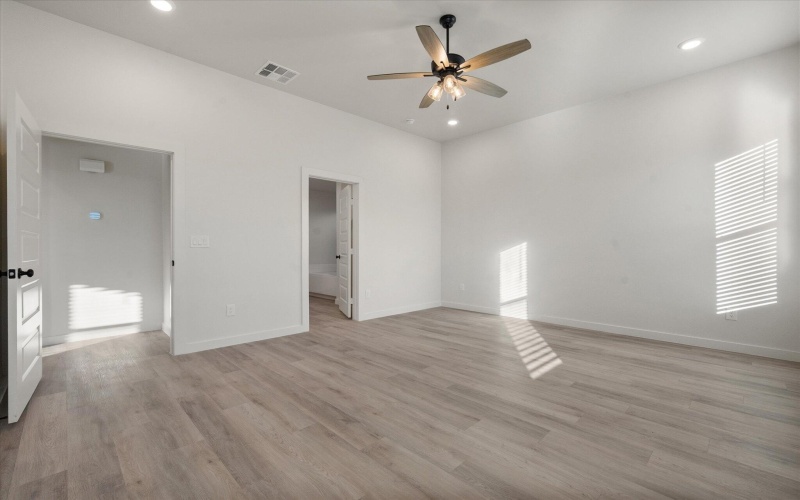 3009 138th Place, Lubbock, TX 79423, 3 Habitaciones Habitaciones , ,2 BañosBaños,Residential,En Venta,3009 138th Place,0,202562397