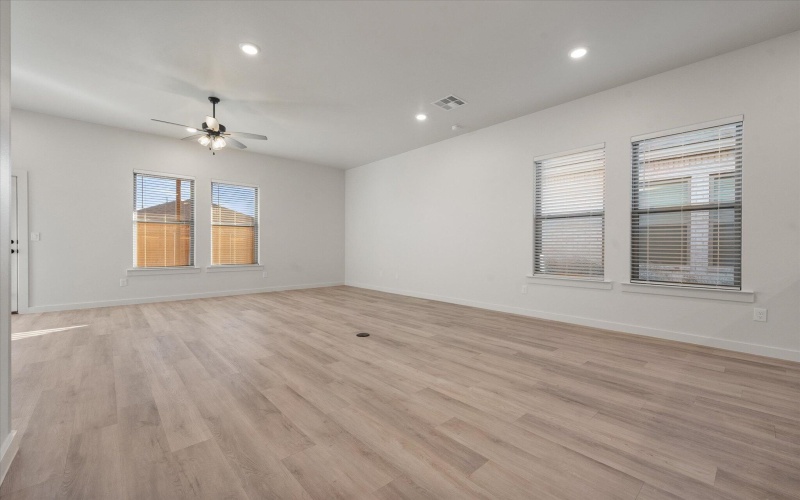 3009 138th Place, Lubbock, TX 79423, 3 Habitaciones Habitaciones , ,2 BañosBaños,Residential,En Venta,3009 138th Place,0,202562397