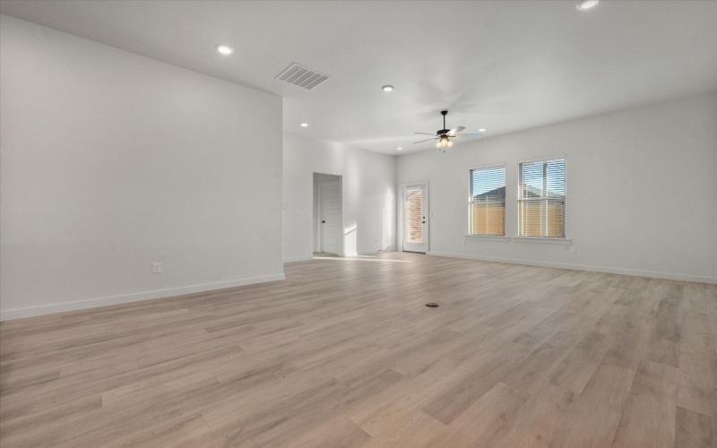 3009 138th Place, Lubbock, TX 79423, 3 Habitaciones Habitaciones , ,2 BañosBaños,Residential,En Venta,3009 138th Place,0,202562397