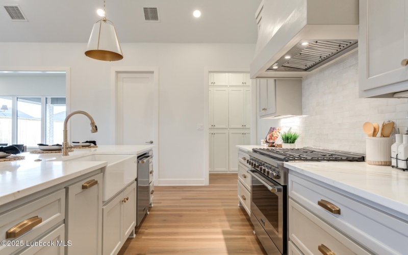 4617 138th Place, Lubbock, TX 79424, 4 Bedrooms Bedrooms, ,3 BathroomsBathrooms,Residential,For Sale,4617 138th Place,0,202562400