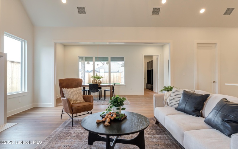 4617 138th Place, Lubbock, TX 79424, 4 Bedrooms Bedrooms, ,3 BathroomsBathrooms,Residential,For Sale,4617 138th Place,0,202562400