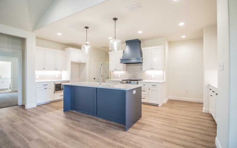 6901 13th Street, Lubbock, TX 79416, 3 Bedrooms Bedrooms, ,2 BathroomsBathrooms,Residential,For Sale,6901 13th Street,0,202562417