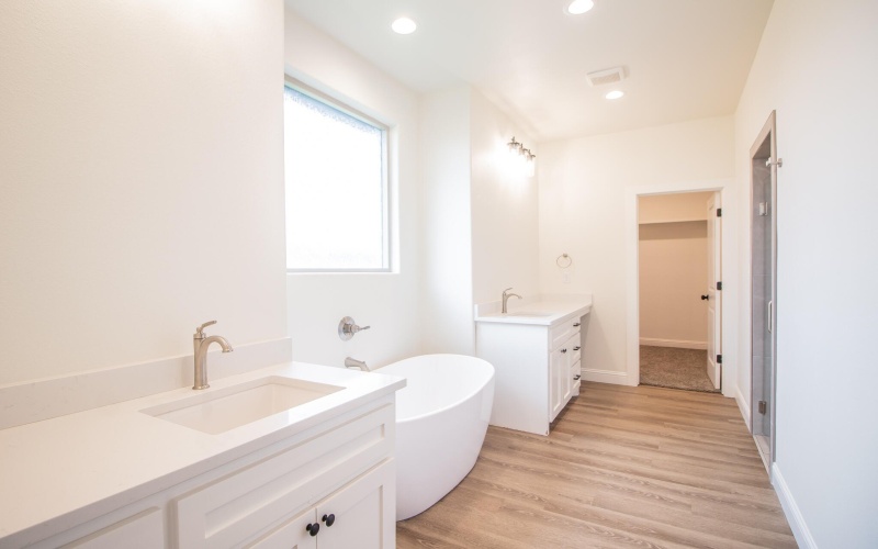 6901 13th Street, Lubbock, TX 79416, 3 Bedrooms Bedrooms, ,2 BathroomsBathrooms,Residential,For Sale,6901 13th Street,0,202562417