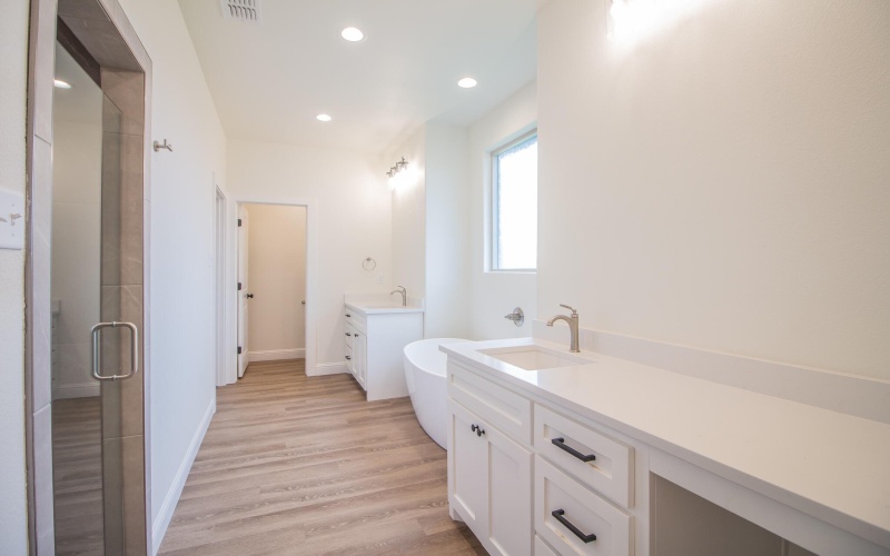 6901 13th Street, Lubbock, TX 79416, 3 Bedrooms Bedrooms, ,2 BathroomsBathrooms,Residential,For Sale,6901 13th Street,0,202562417