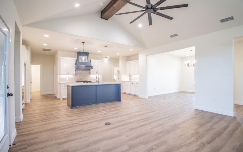 6901 13th Street, Lubbock, TX 79416, 3 Bedrooms Bedrooms, ,2 BathroomsBathrooms,Residential,For Sale,6901 13th Street,0,202562417