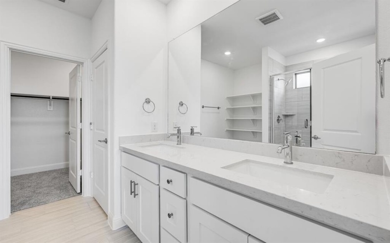 1417 Zapateado Way, Fort Worth, TX 76052, 5 Habitaciones Habitaciones , ,3 BañosBaños,Residential,En Venta,1417 Zapateado Way,0,21057589