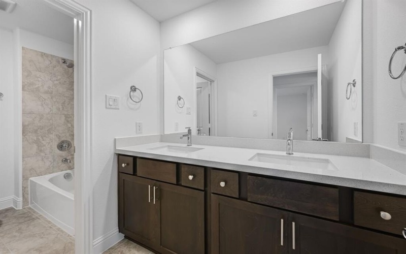 1453 Zapateado Way, Fort Worth, TX 76052, 5 Habitaciones Habitaciones , ,3 BañosBaños,Residential,En Venta,1453 Zapateado Way,0,21069023