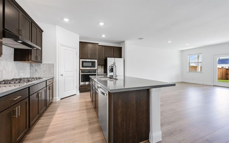 1453 Zapateado Way, Fort Worth, TX 76052, 5 Habitaciones Habitaciones , ,3 BañosBaños,Residential,En Venta,1453 Zapateado Way,0,21069023