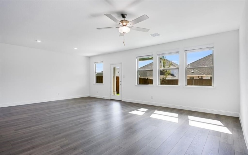 1453 Zapateado Way, Fort Worth, TX 76052, 5 Habitaciones Habitaciones , ,3 BañosBaños,Residential,En Venta,1453 Zapateado Way,0,21069023