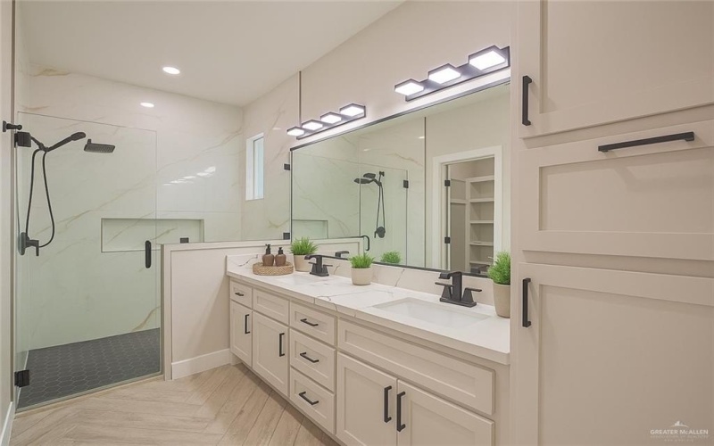 8039 N 50th Street, McAllen, TX 78504, 3 Bedrooms Bedrooms, ,2 BathroomsBathrooms,Residential,For Sale,8039 N 50th Street,463950