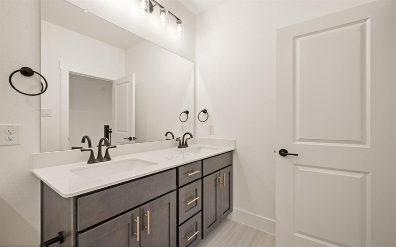 8905 Enclave Way, Northlake, TX 76262, 3 Habitaciones Habitaciones , ,2 BañosBaños,Residential,En Venta,8905 Enclave Way,0,21096331