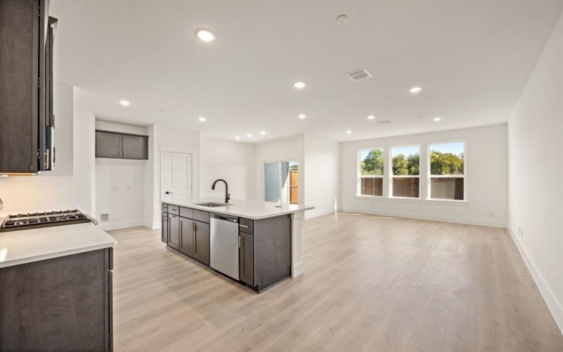 8905 Enclave Way, Northlake, TX 76262, 3 Habitaciones Habitaciones , ,2 BañosBaños,Residential,En Venta,8905 Enclave Way,0,21096331