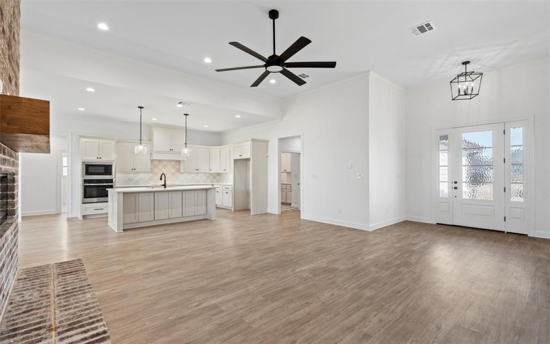 2113 Holborn Street, Lorena, TX 76655, 4 Bedrooms Bedrooms, ,3 BathroomsBathrooms,Residential,For Sale,2113 Holborn Street,0,21097471