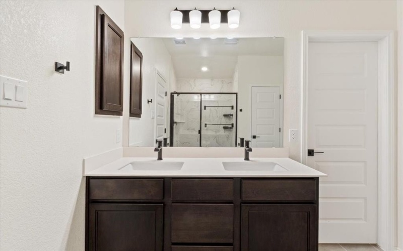 1351 Long Creek Lane, Belton, TX 76513, 4 Bedrooms Bedrooms, ,2 BathroomsBathrooms,Residential,For Sale,1351 Long Creek Lane,0,21097804