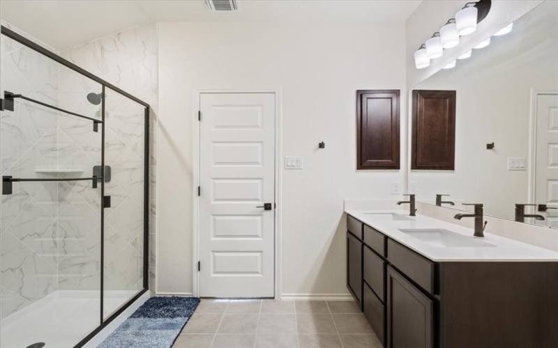 1351 Long Creek Lane, Belton, TX 76513, 4 Bedrooms Bedrooms, ,2 BathroomsBathrooms,Residential,For Sale,1351 Long Creek Lane,0,21097804