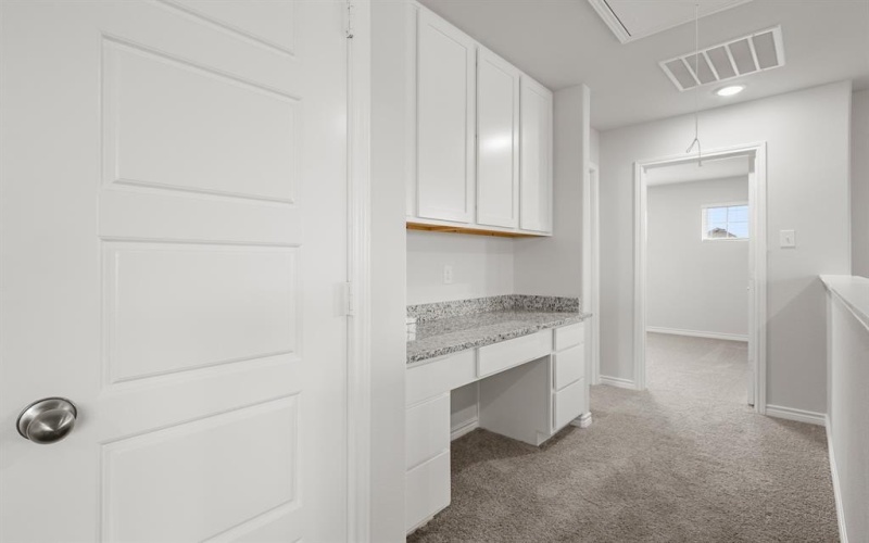 933 Rocket Plane Drive, Fort Worth, TX 76131, 4 Habitaciones Habitaciones , ,2 BañosBaños,Residential,En Venta,933 Rocket Plane Drive,0,21097937