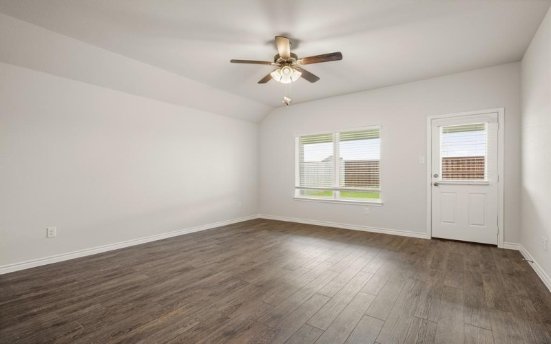 9205 Skyrocket Drive, Fort Worth, TX 76036, 3 Bedrooms Bedrooms, ,2 BathroomsBathrooms,Residential,For Sale,9205 Skyrocket Drive,0,21097963