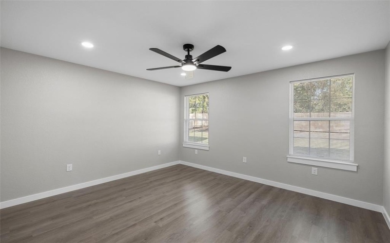 405 Hogan Lane, Bellmead, TX 76705, 6 Habitaciones Habitaciones , ,5 BañosBaños,Residential Multi Family,En Venta,405 Hogan Lane,0,21098022