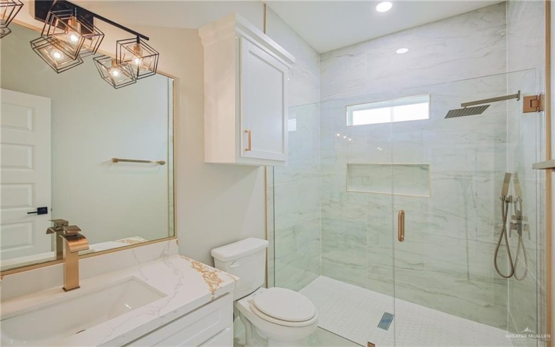 8034 N 51st Street, McAllen, TX 78504, 3 Bedrooms Bedrooms, ,2 BathroomsBathrooms,Residential,For Sale,8034 N 51st Street,463952