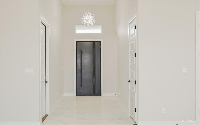 8034 N 51st Street, McAllen, TX 78504, 3 Bedrooms Bedrooms, ,2 BathroomsBathrooms,Residential,For Sale,8034 N 51st Street,463952