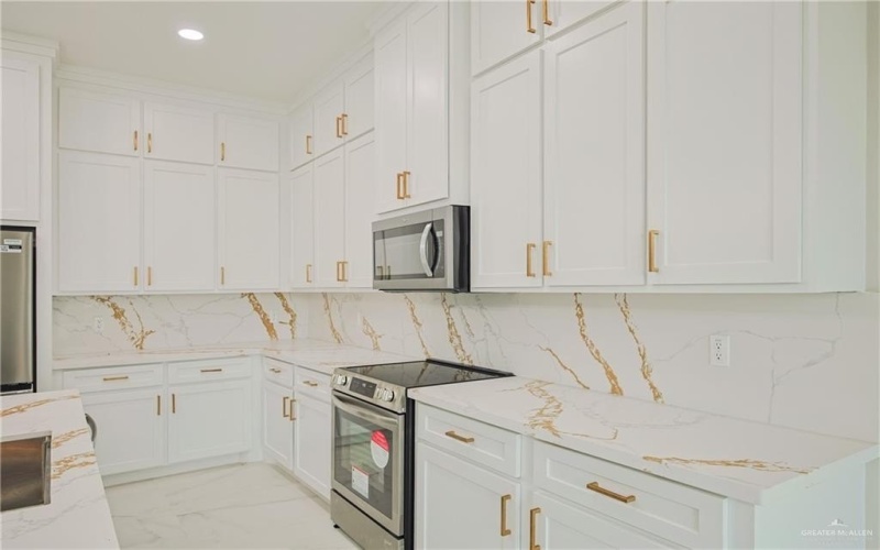 8034 N 51st Street, McAllen, TX 78504, 3 Bedrooms Bedrooms, ,2 BathroomsBathrooms,Residential,For Sale,8034 N 51st Street,463952