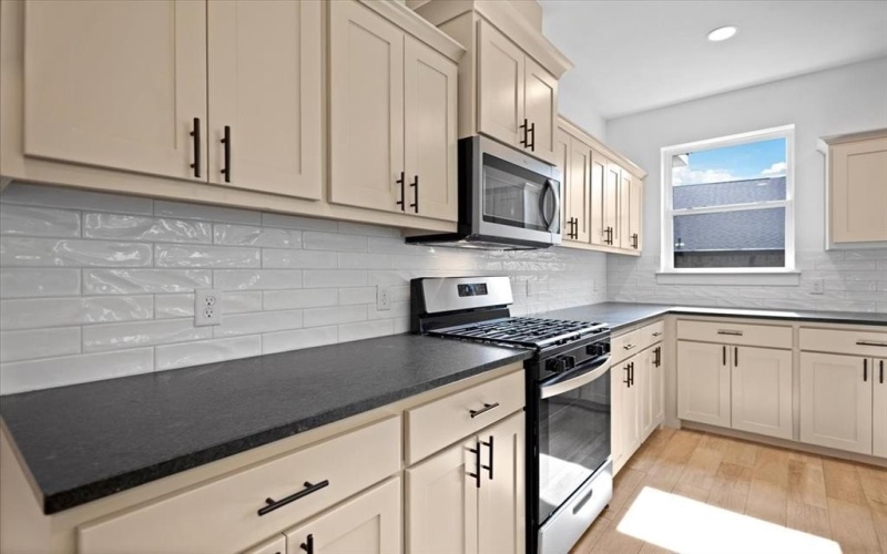 16426 Crossing Circle, Lindale, TX 75771, 4 Habitaciones Habitaciones , ,2 BañosBaños,Residential,En Venta,16426 Crossing Circle,0,21098041