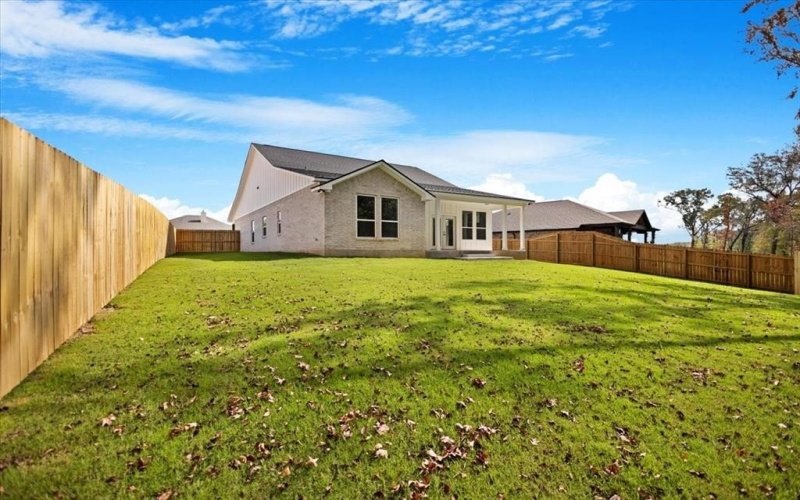 16426 Crossing Circle, Lindale, TX 75771, 4 Habitaciones Habitaciones , ,2 BañosBaños,Residential,En Venta,16426 Crossing Circle,0,21098041