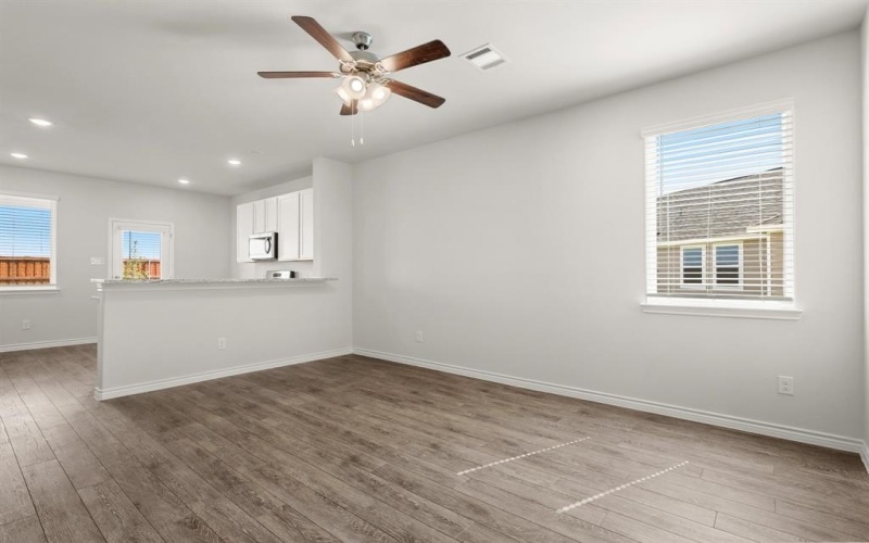 7008 Trestle Street, Fort Worth, TX 76036, 4 Habitaciones Habitaciones , ,2 BañosBaños,Residential,En Venta,7008 Trestle Street,0,21098043