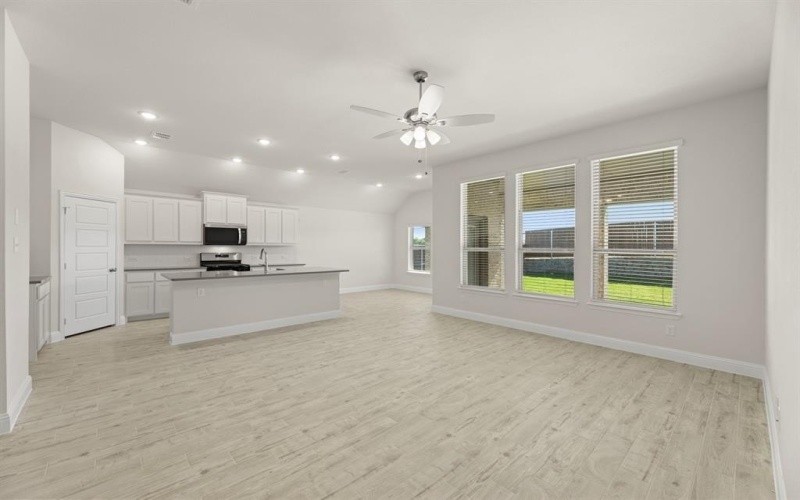 108 Meadow Road, Balch Springs, TX 75181, 3 Bedrooms Bedrooms, ,2 BathroomsBathrooms,Residential,For Sale,108 Meadow Road,0,21098089