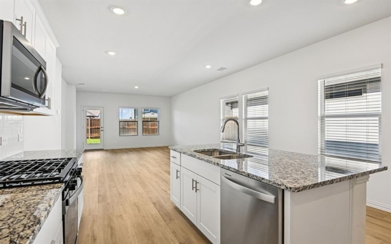 3126 Texoma Boulevard, Farmersville, TX 75442, 4 Habitaciones Habitaciones , ,2 BañosBaños,Residential,En Venta,3126 Texoma Boulevard,0,21094248