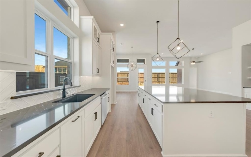 317 Barnwood Way, Northlake, TX 76247, 4 Habitaciones Habitaciones , ,5 BañosBaños,Residential,En Venta,317 Barnwood Way,0,21098544