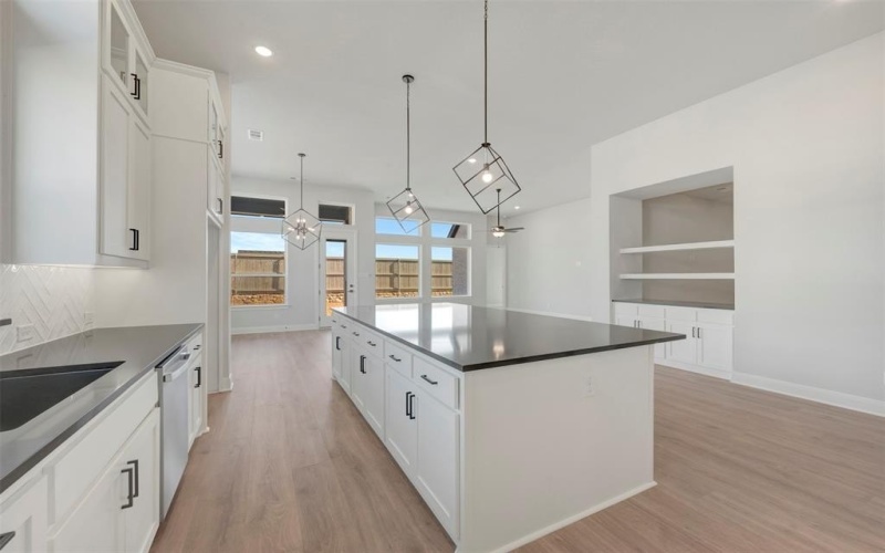 317 Barnwood Way, Northlake, TX 76247, 4 Habitaciones Habitaciones , ,5 BañosBaños,Residential,En Venta,317 Barnwood Way,0,21098544