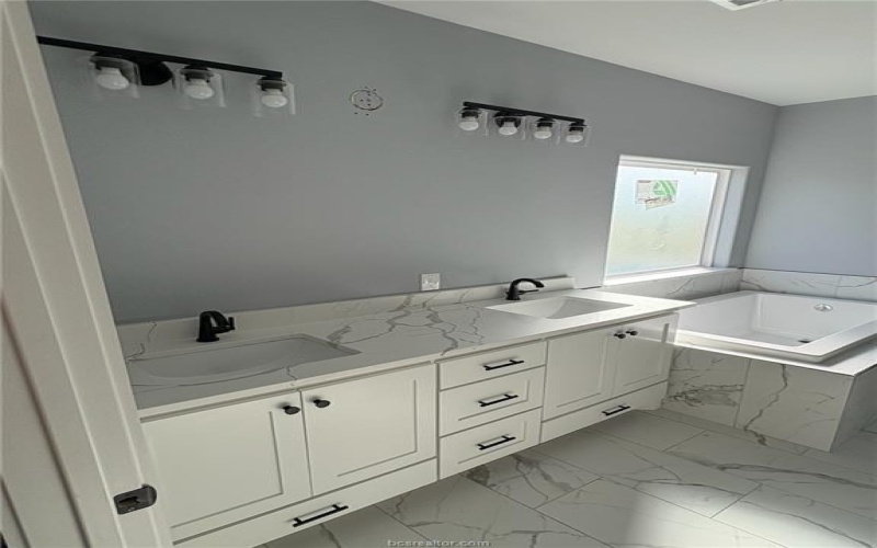 2591 Dove Crossing, Navasota, TX 77868, 3 Bedrooms Bedrooms, ,2 BathroomsBathrooms,Residential,For Sale,2591 Dove Crossing,0,25001905