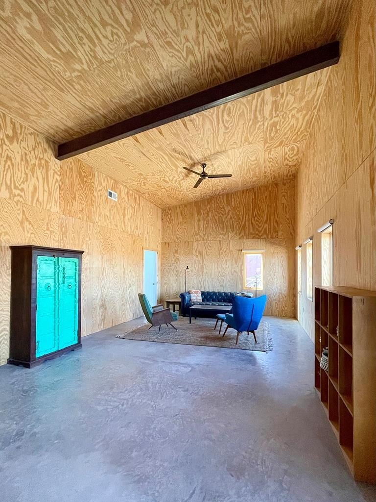 702 E Washington St, Marfa, TX 79843, 3 Habitaciones Habitaciones , ,2 BañosBaños,Residential,En Venta,702 E Washington St,0,159960