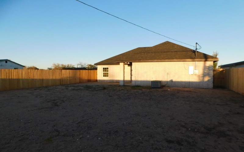 310 S Lincoln Street, Midland, TX 79701, 3 Habitaciones Habitaciones , ,2 BañosBaños,Residential,En Venta,310 S Lincoln Street,0,50084278