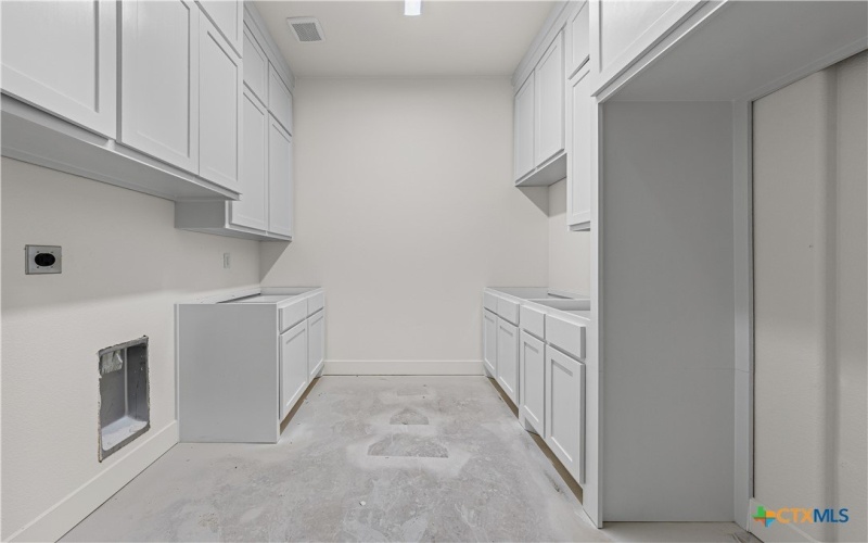 10213 Homesteader Drive, Moody, TX 76557, 4 Bedrooms Bedrooms, ,5 BathroomsBathrooms,Residential,For Sale,10213 Homesteader Drive,0,596400