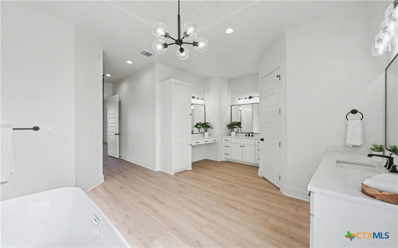 10213 Homesteader Drive, Temple, TX 76557, 4 Habitaciones Habitaciones , ,5 BañosBaños,Residential,En Venta,10213 Homesteader Drive,0,596400