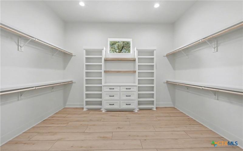 10213 Homesteader Drive, Temple, TX 76557, 4 Habitaciones Habitaciones , ,5 BañosBaños,Residential,En Venta,10213 Homesteader Drive,0,596400