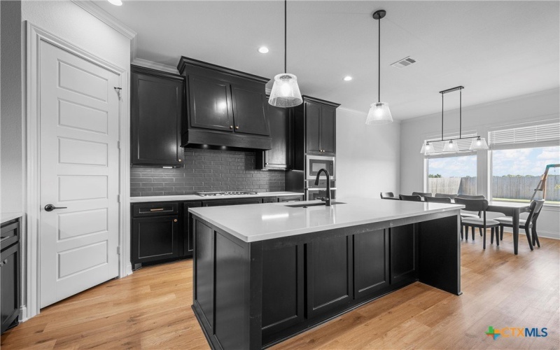 12015 Sequoia Lane, Woodway, TX 76712, 4 Bedrooms Bedrooms, ,2 BathroomsBathrooms,Residential,For Sale,12015 Sequoia Lane,0,596593