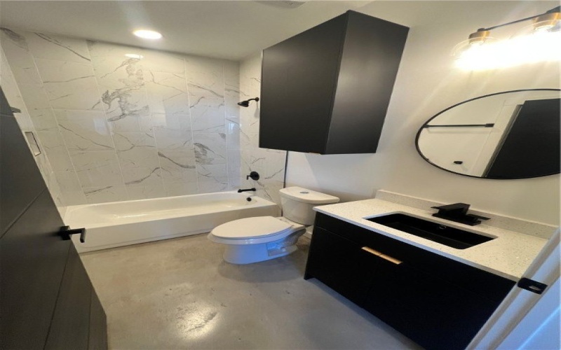 2722 Grace Circle unit: A #A, Corpus Christi, TX 78414, 3 Bedrooms Bedrooms, ,2 BathroomsBathrooms,Residential Multi Family,For Sale,2722 Grace Circle unit: A,0,467072