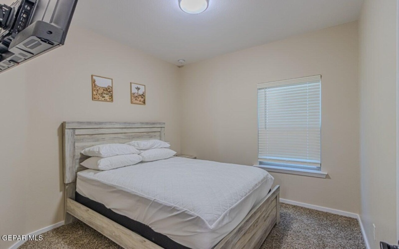 360 HECTOR PORRAS Drive, El Paso, TX 79928, 4 Habitaciones Habitaciones , ,2 BañosBaños,Residential,En Venta,360 HECTOR PORRAS Drive,0,932869