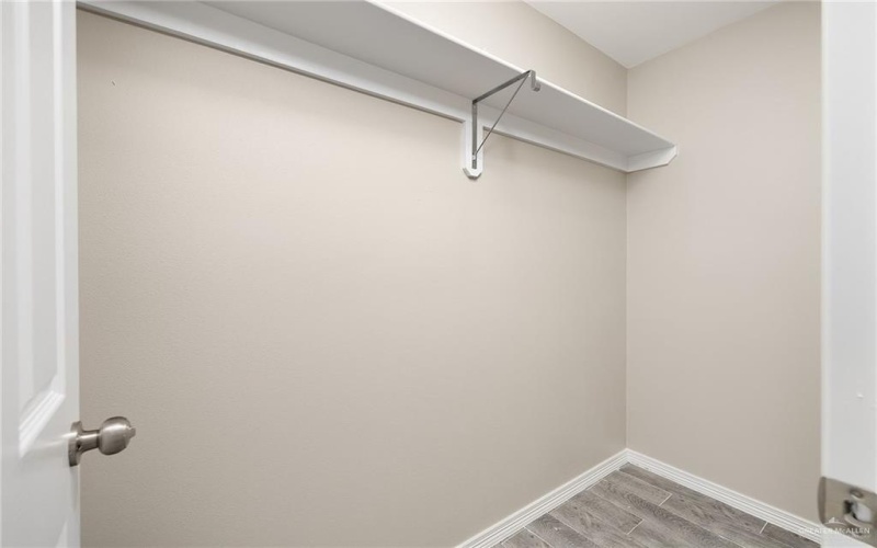 2194 Via Roma Street, Weslaco, TX 78596, 3 Habitaciones Habitaciones , ,2 BañosBaños,Residential,En Venta,2194 Via Roma Street,0,485725